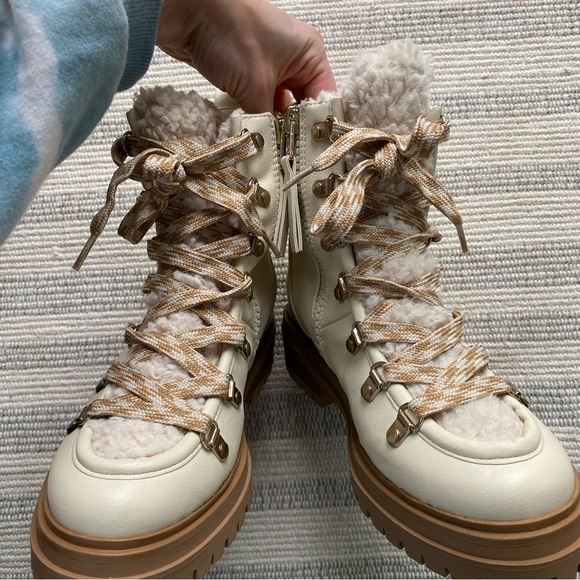 Circus By Sam Edelman Ivory Georgia Boots - Picture 6 of 15